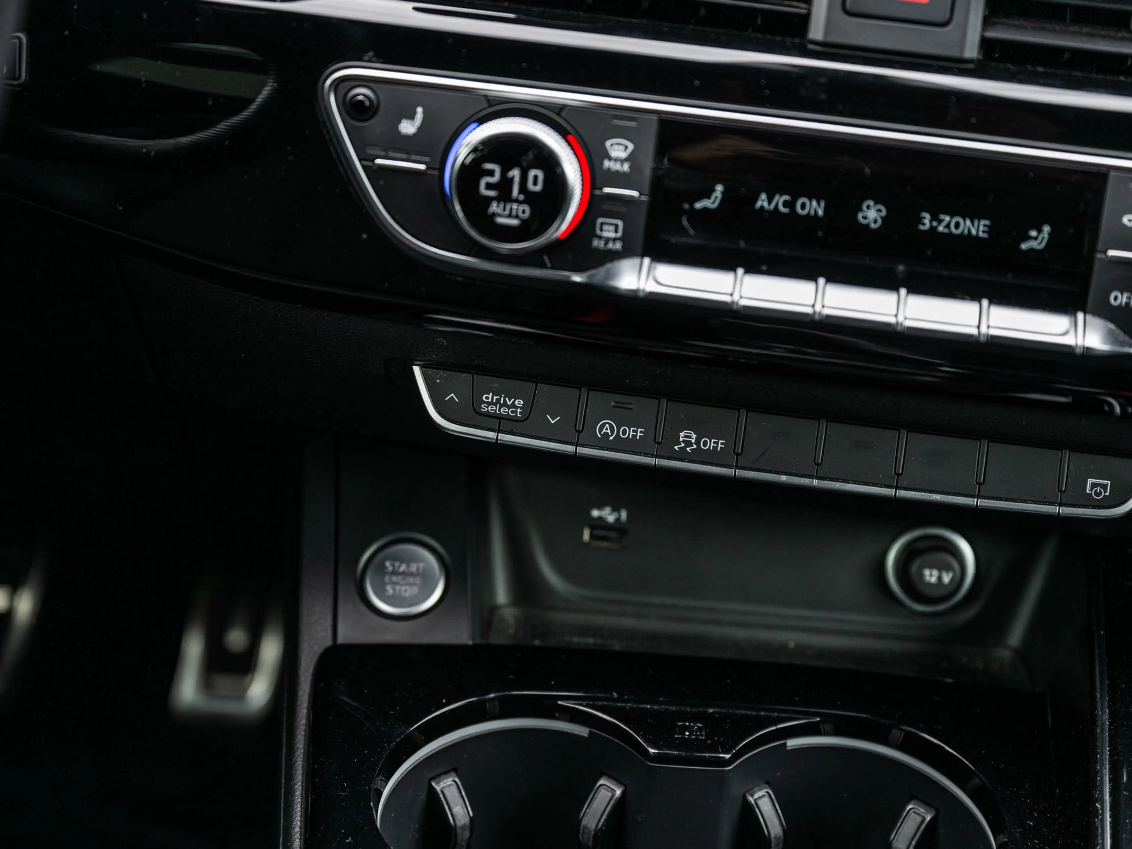 Audi A5 Sportback 35 TFSI S edition Competition — photo 12