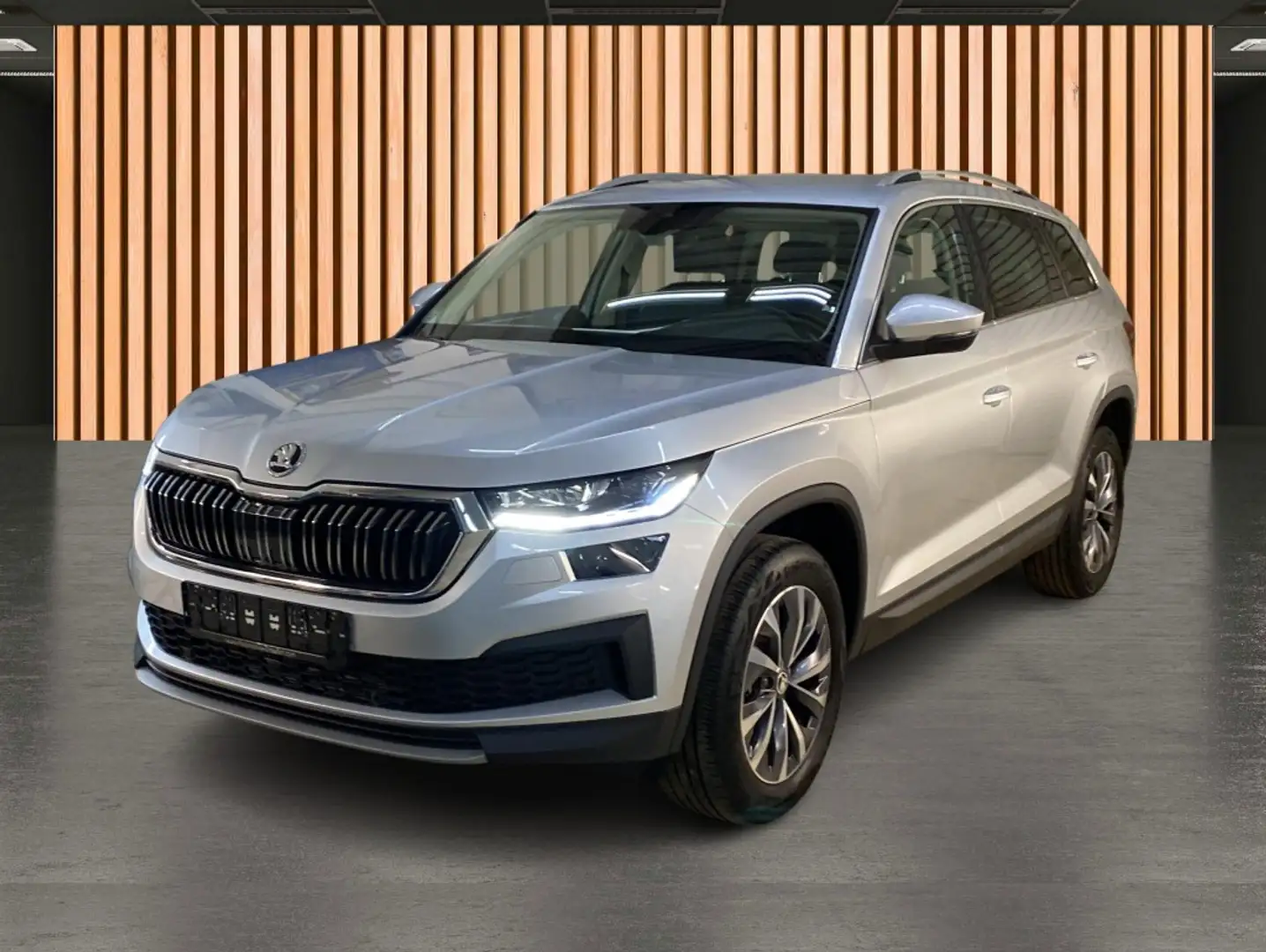 Skoda Kodiaq 1.5 TSI DSG Style*Navi*ACC*Kamera*7Sitze* Silber - 2