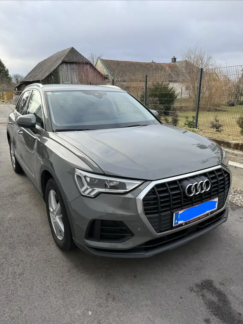 Audi Q3 35 TFSI S-tronic - 1