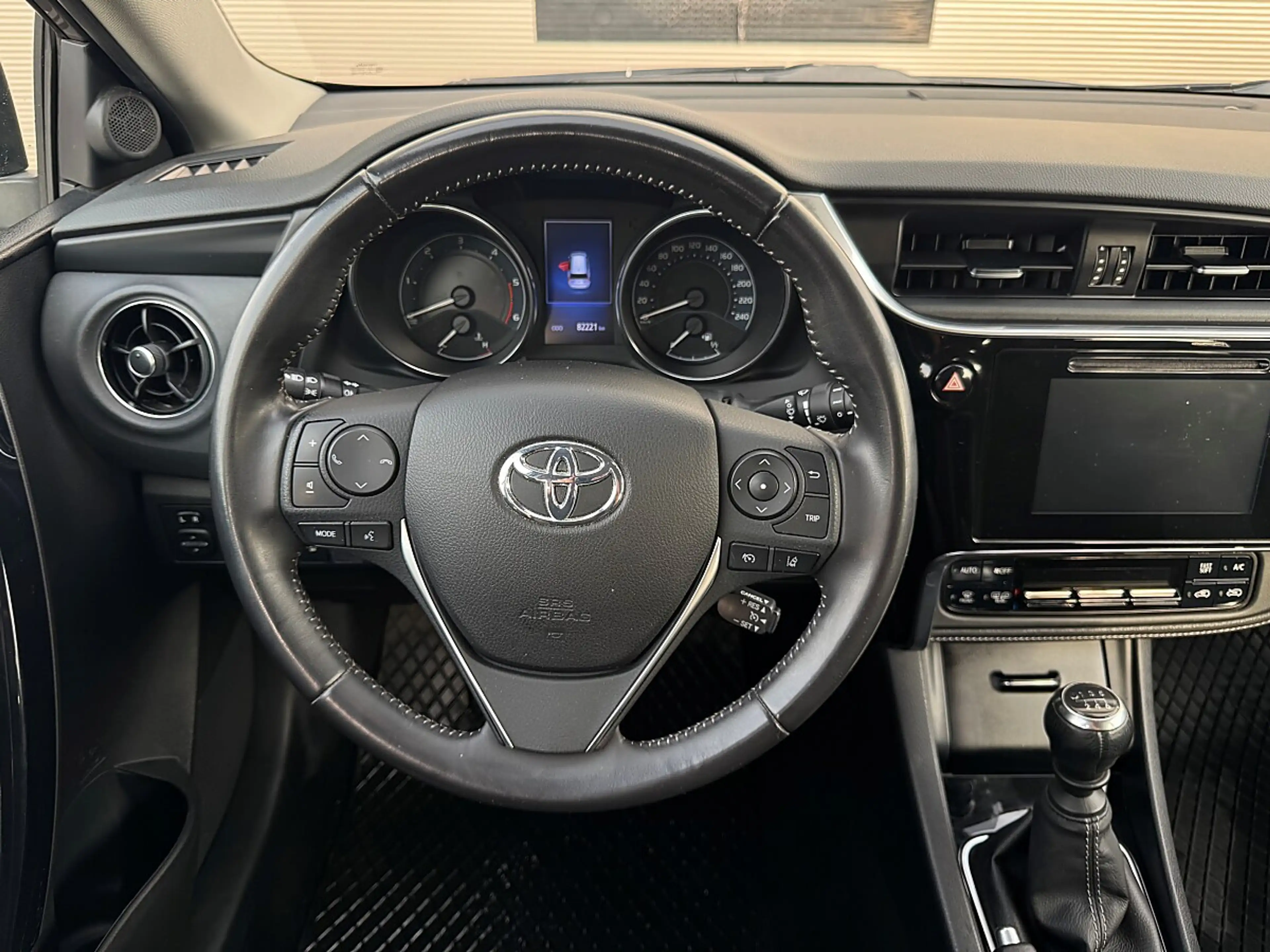 Toyota Auris TS 1,6 D-4D Active — photo 13