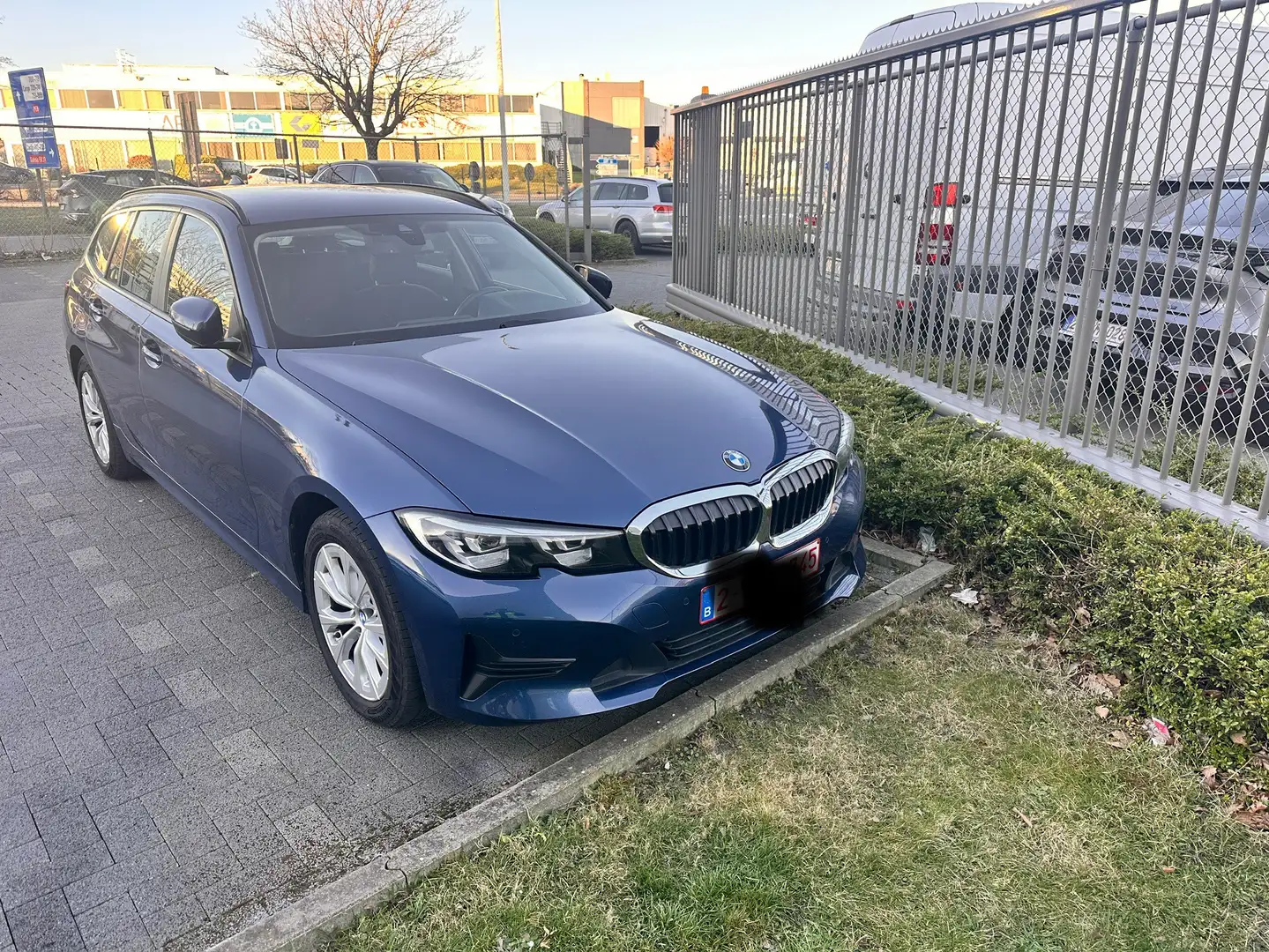 BMW 318 318d Gran Turismo Sport auto - 1