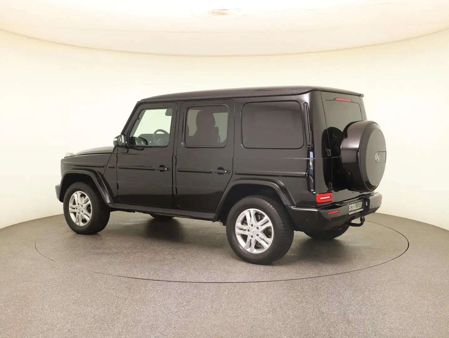 Mercedes-Benz G 350 d Comand+Distro+AHK+Kam+Wide+Multibeam+18" Negru - 2