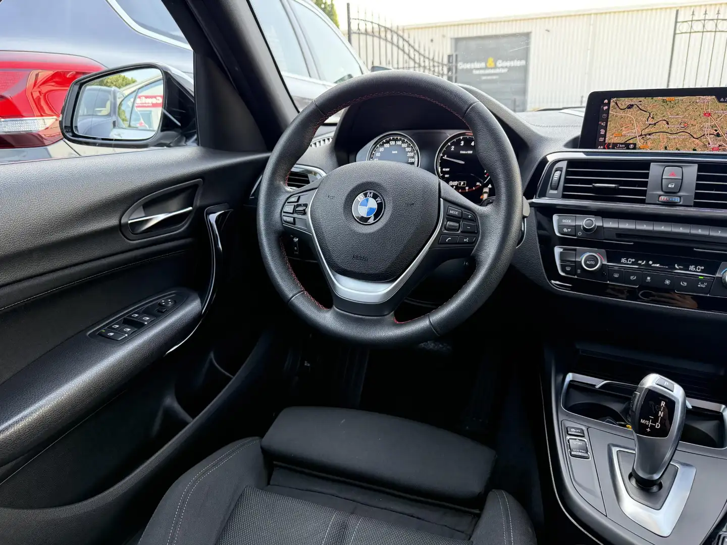 BMW 118 1-serie 118i Executive Sport 1ste Eig. Org NL CarP Wit - 2