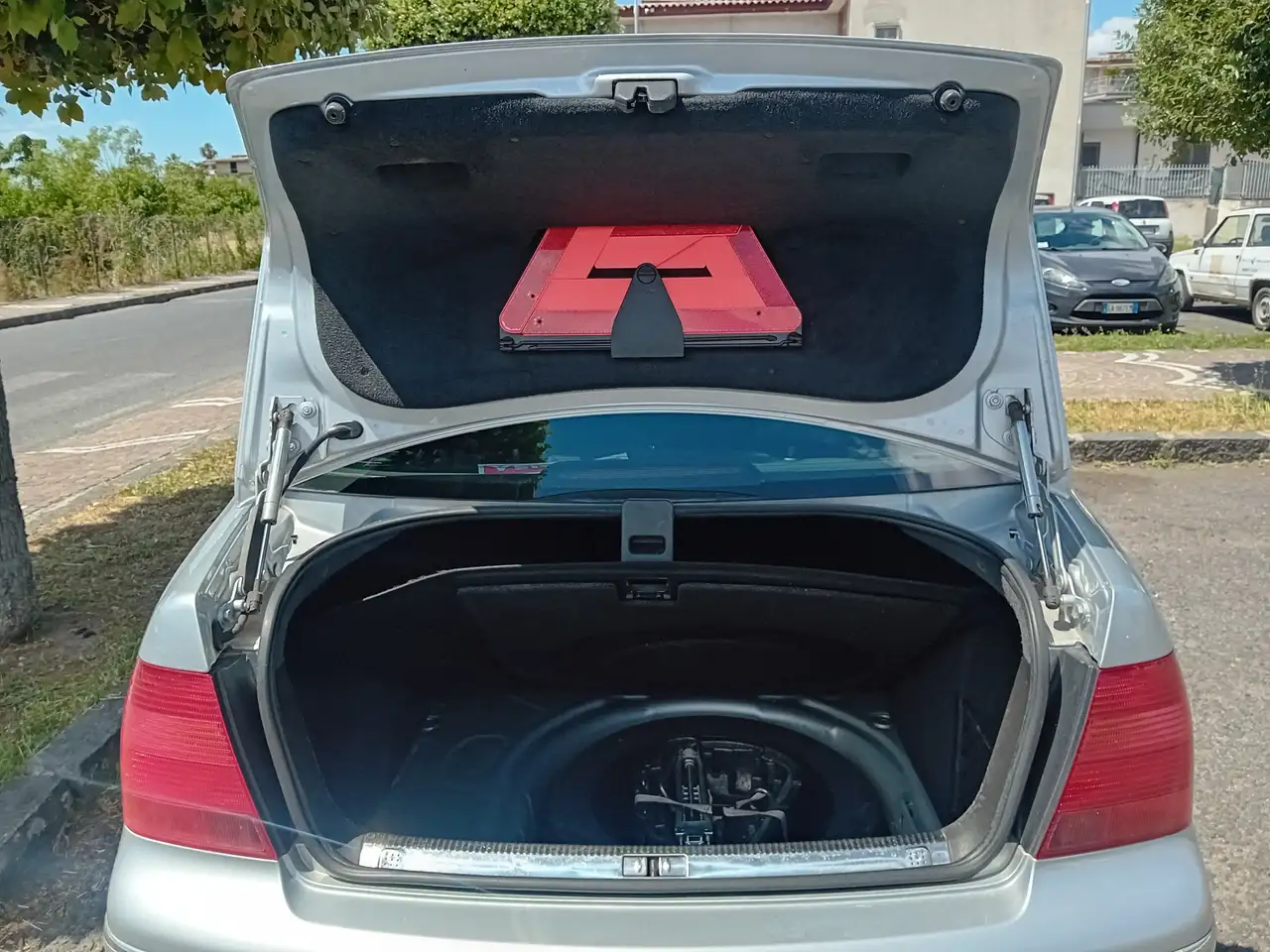 Volkswagen Bora 1.6 Highline 105cv, foto 3