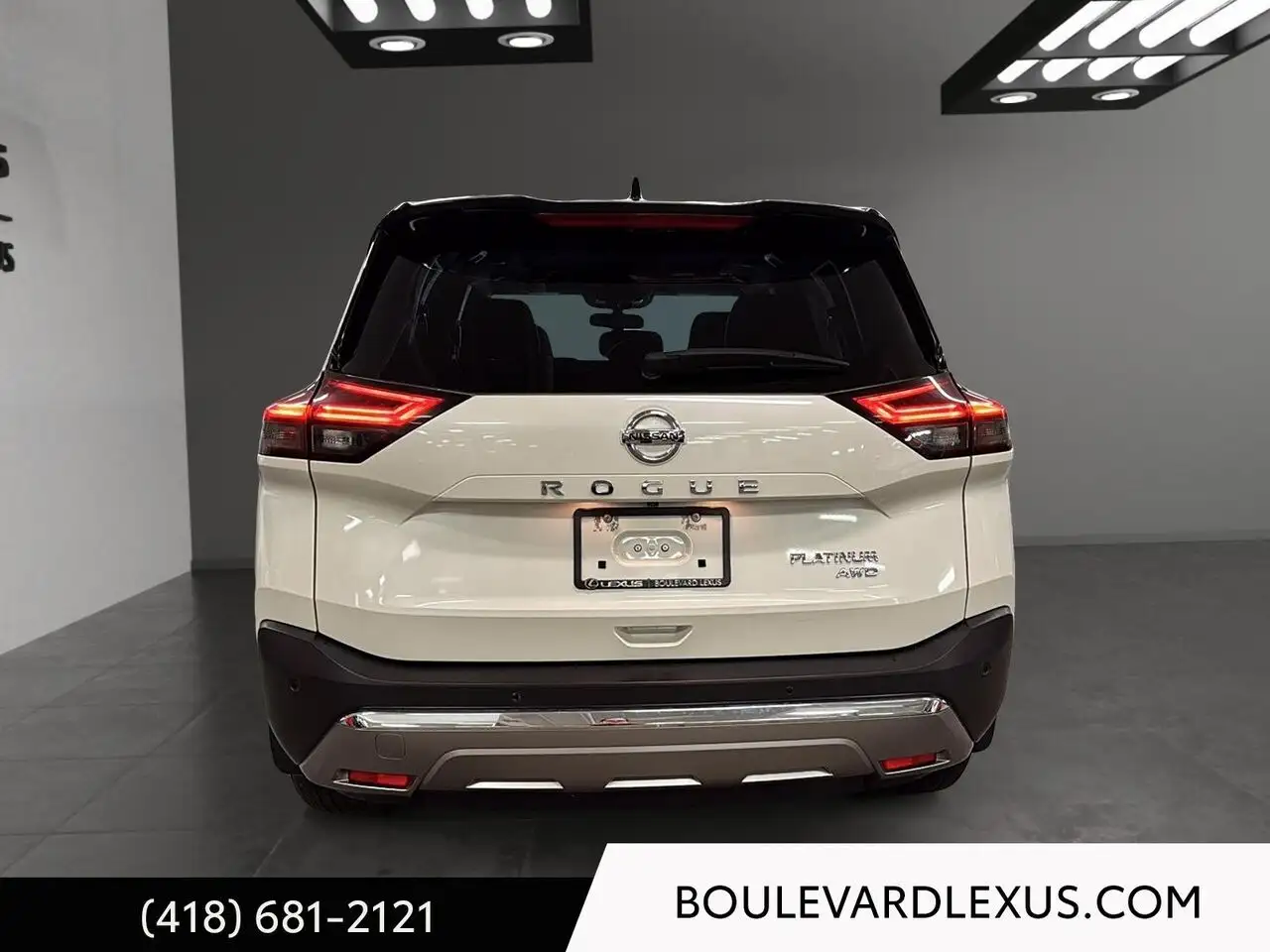 Nissan Rogue снимка Nissan Rogue