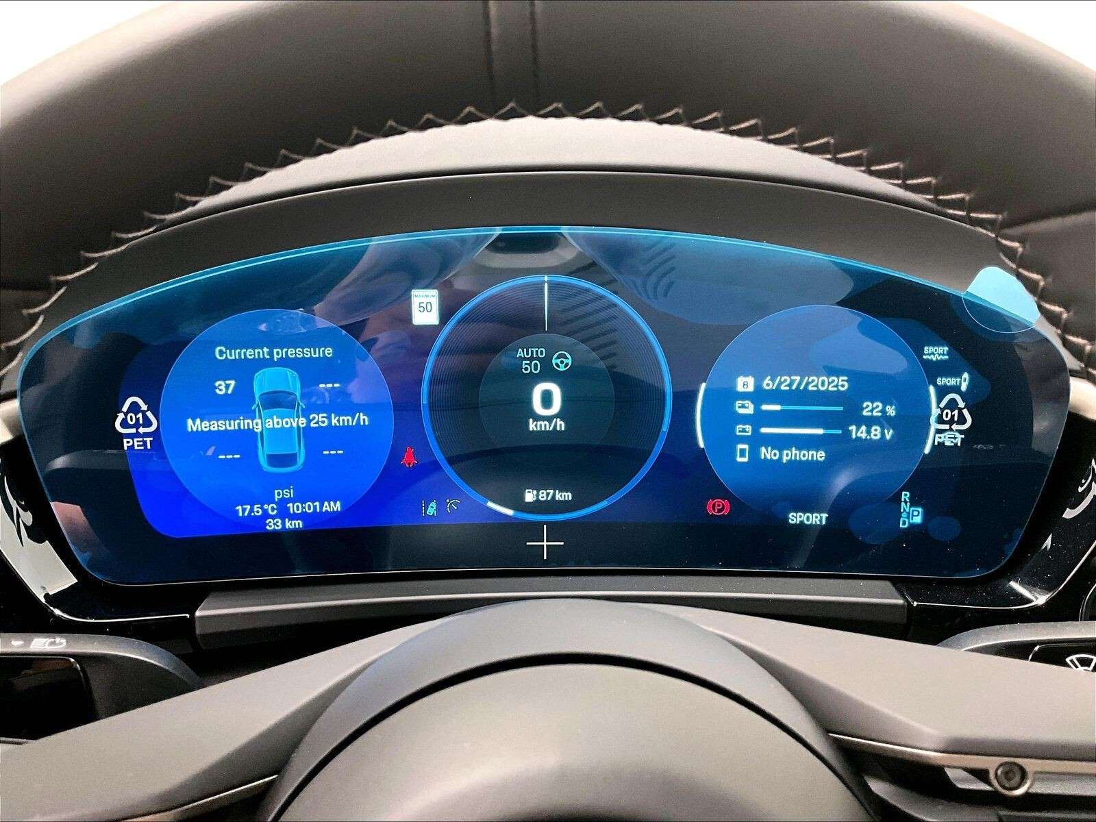 2025 Porsche Macan Electric Turbo thumb 20
