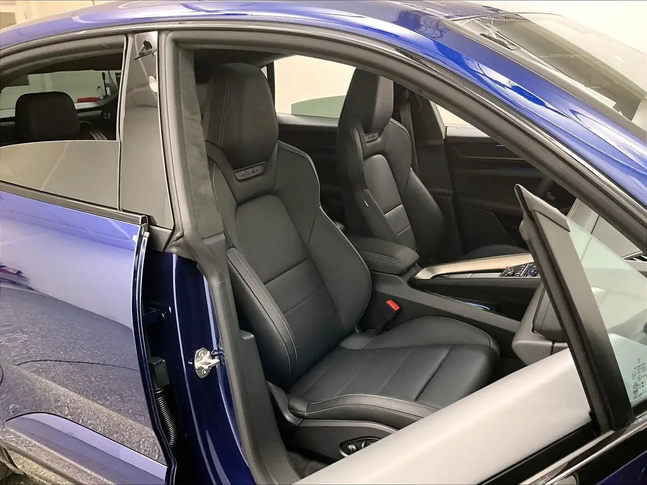 Porsche Macan снимка Porsche Macan