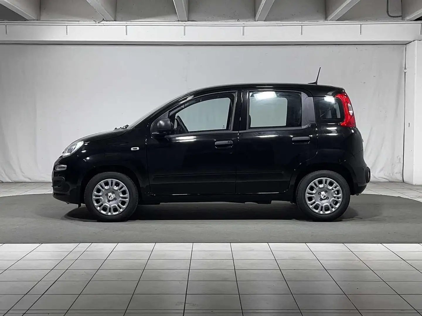 Fiat Panda 1.0 FireFly S&S Hybrid 5 Posti Nero - 2