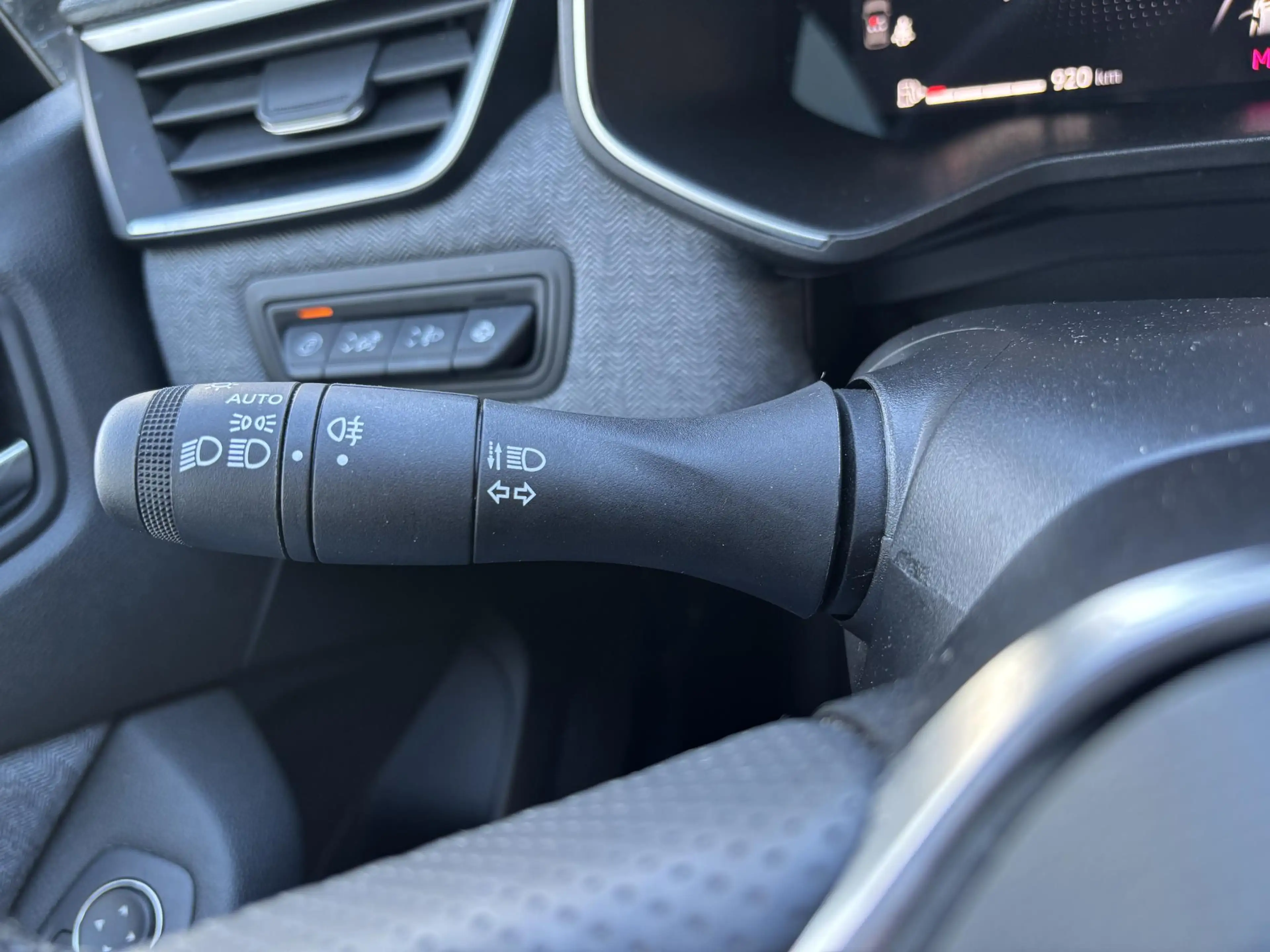Renault Clio 1.6 E-Tech Full Hybrid 145 techno | Navigatie | St — photo 27