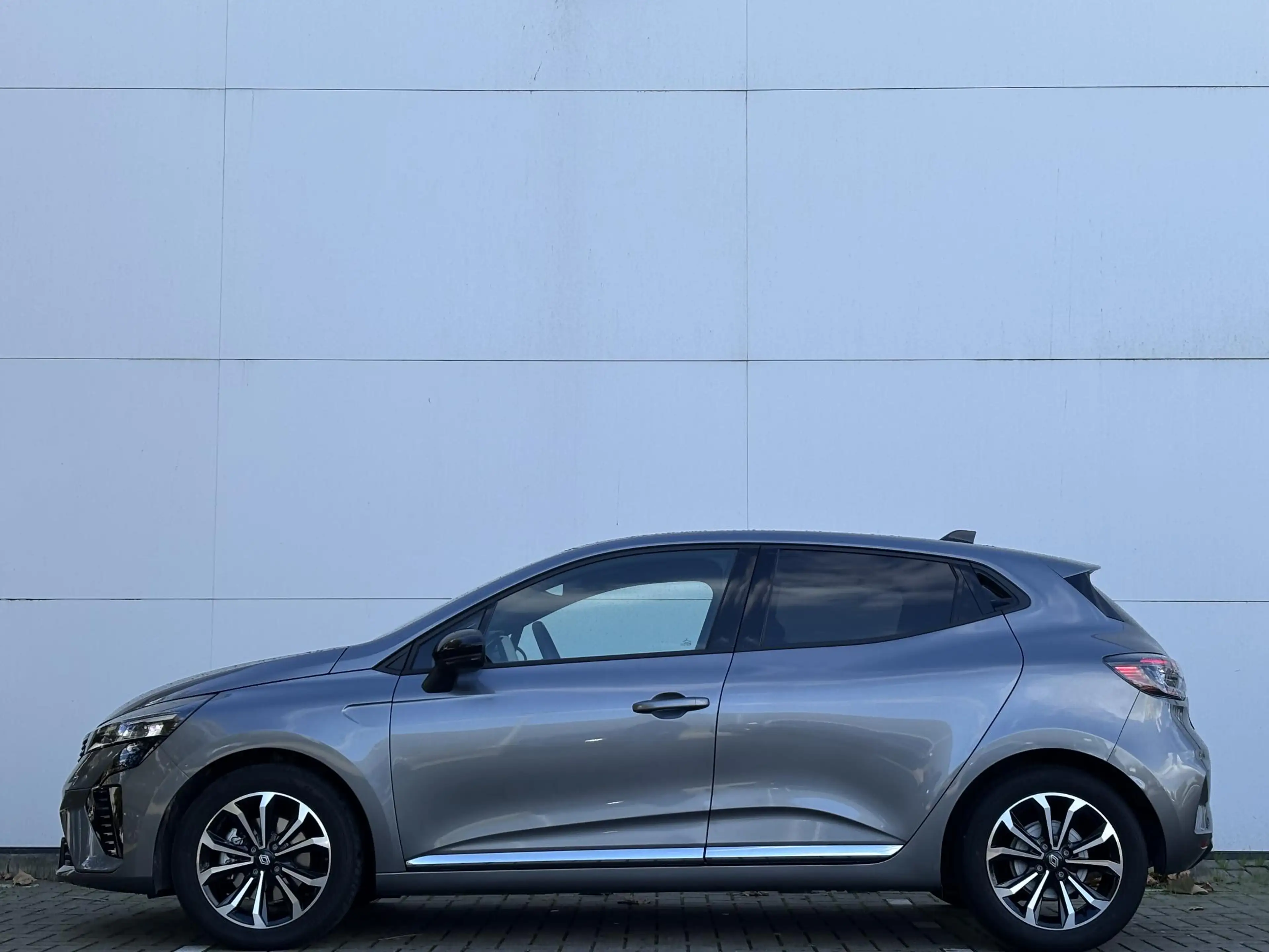 Renault Clio 1.6 E-Tech Full Hybrid 145 techno | Navigatie | St — photo 15