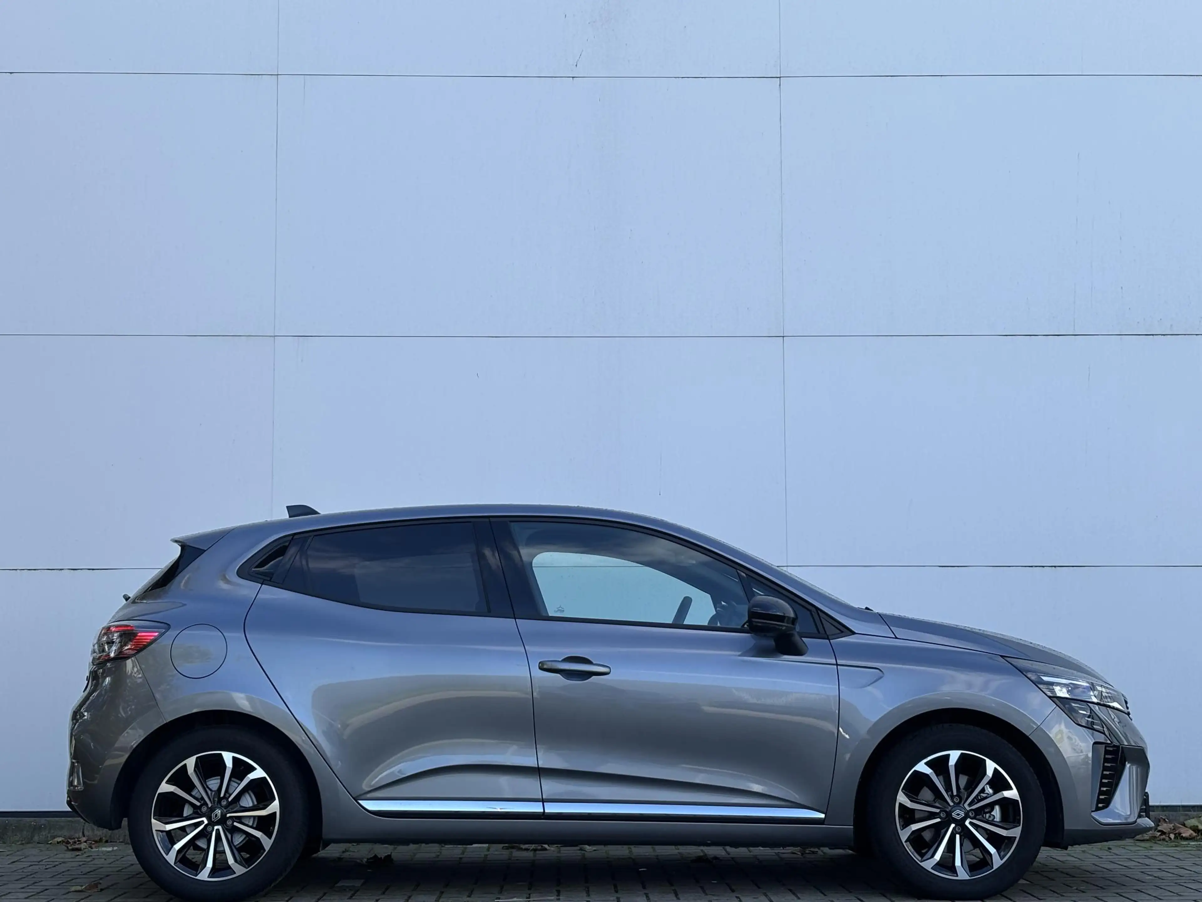 Renault Clio 1.6 E-Tech Full Hybrid 145 techno | Navigatie | St — photo 16