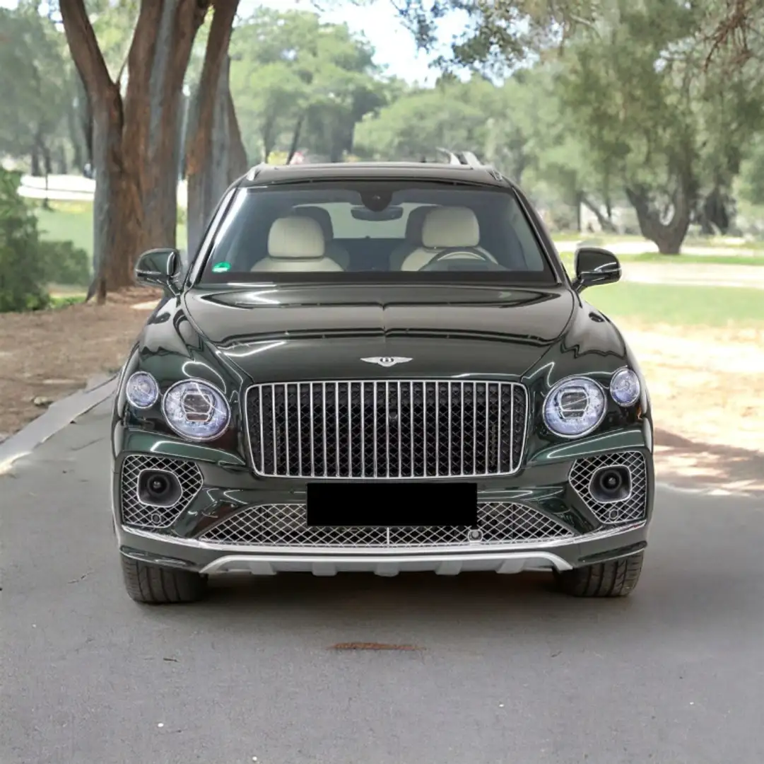 Bentley Bentayga V8 Yeşil - 1