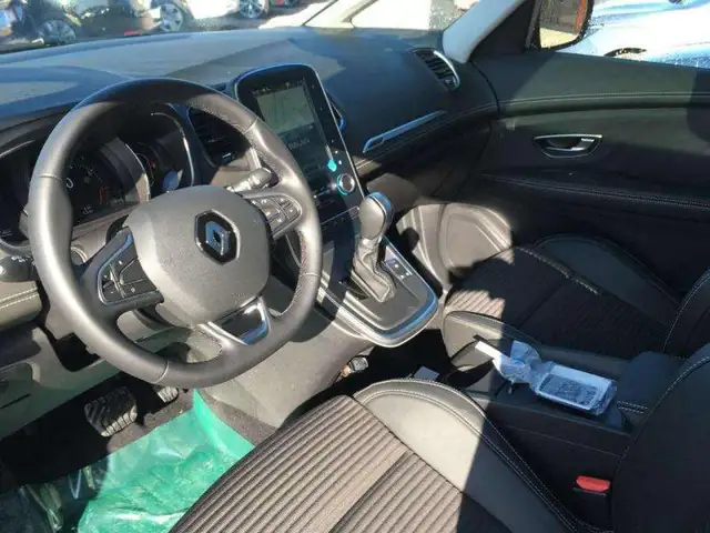 Renault Scenic view 7