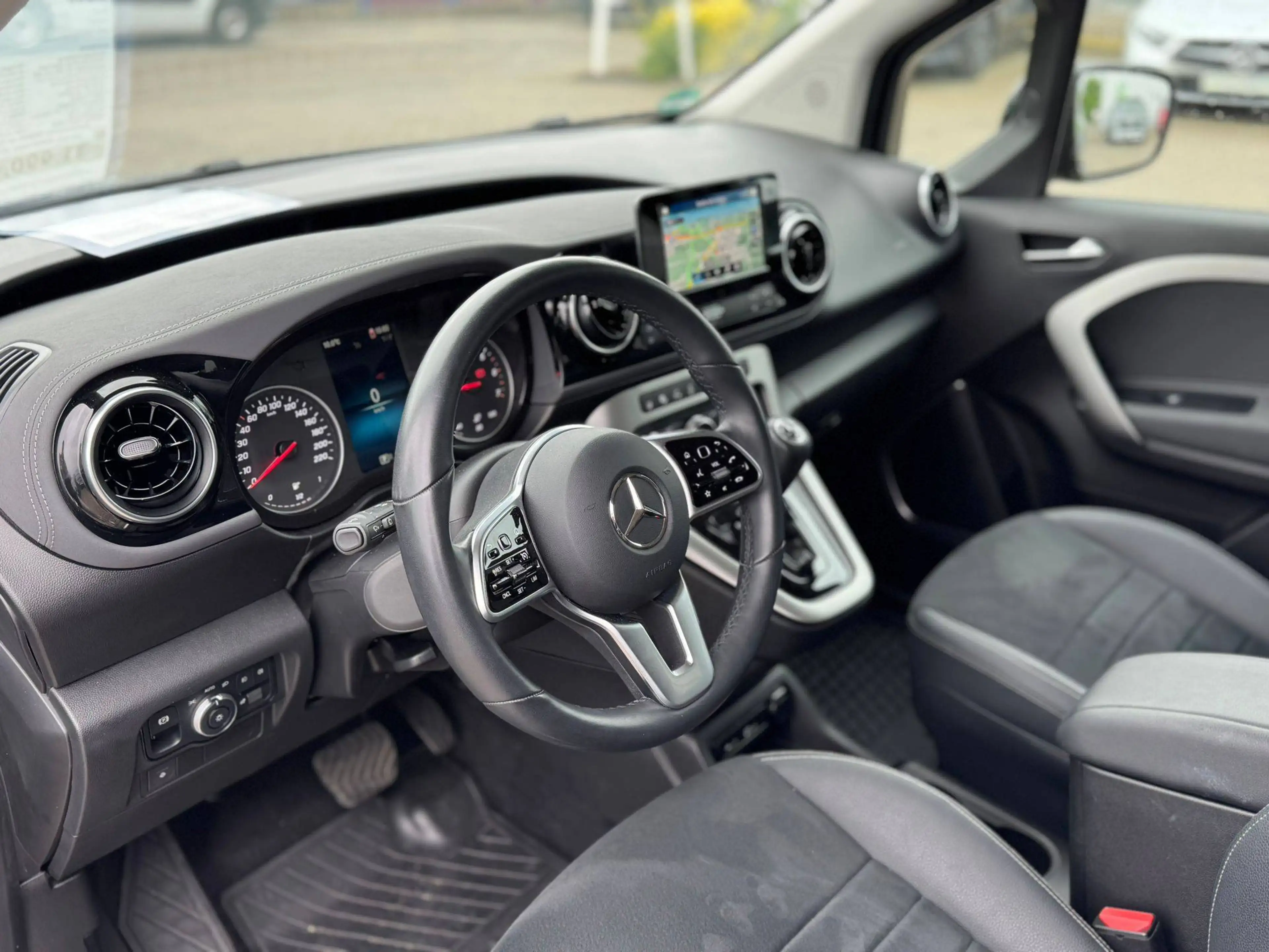 Mercedes-Benz T-Class T 180 7G Progressive NAVI AHK RFK SHZ — photo 8