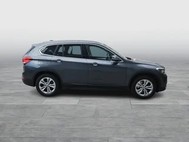 BMW X1 view 6