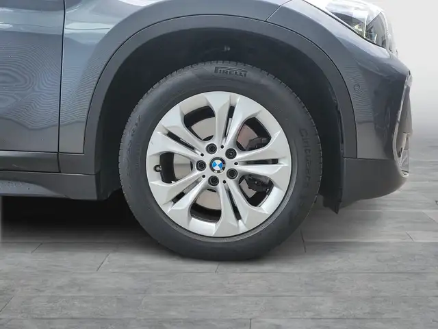 BMW X1 view 7