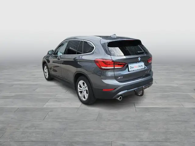 BMW X1 view 4