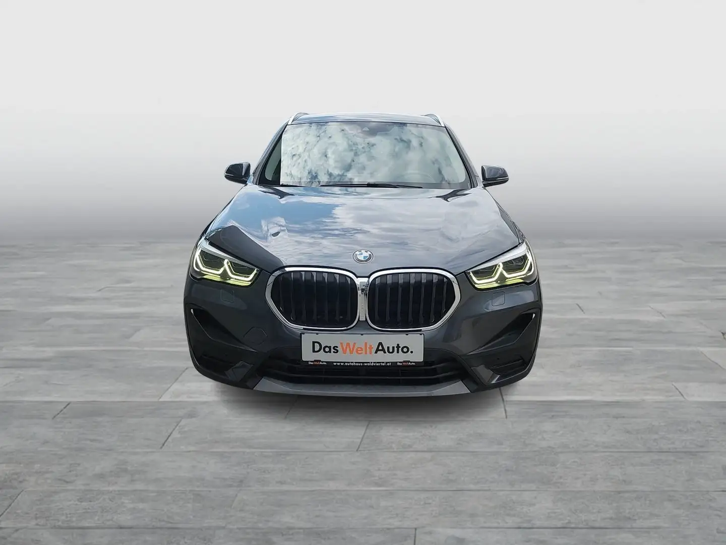 BMW X1 xDrive25e PHEV Aut. Grau - 2