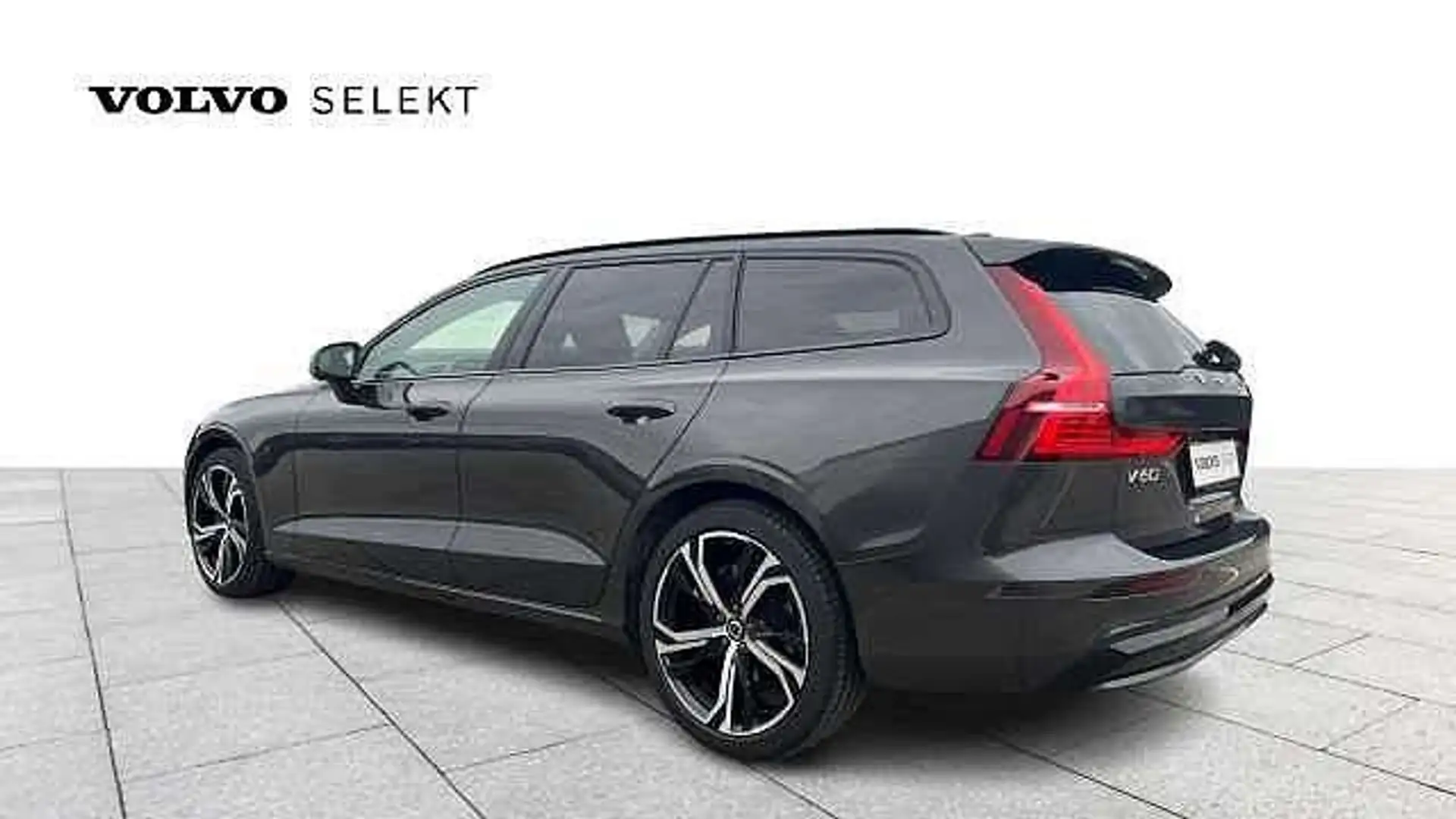 Volvo V60 II V60 Plus, B4 mildhybrid, Diesel, Dark Gris - 2