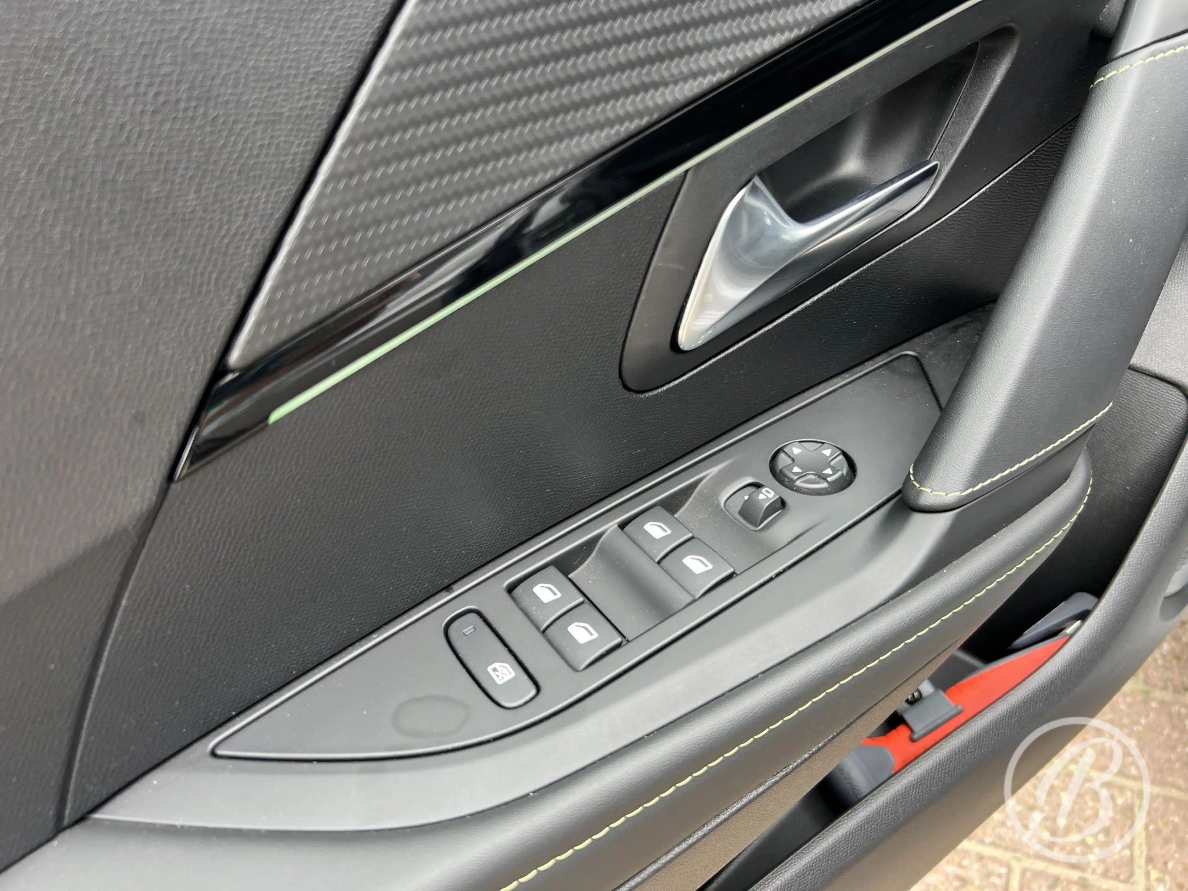 Peugeot e-208 EV GT 136pk 50 kWh Automaat Range tot 350 km Panor — photo 14
