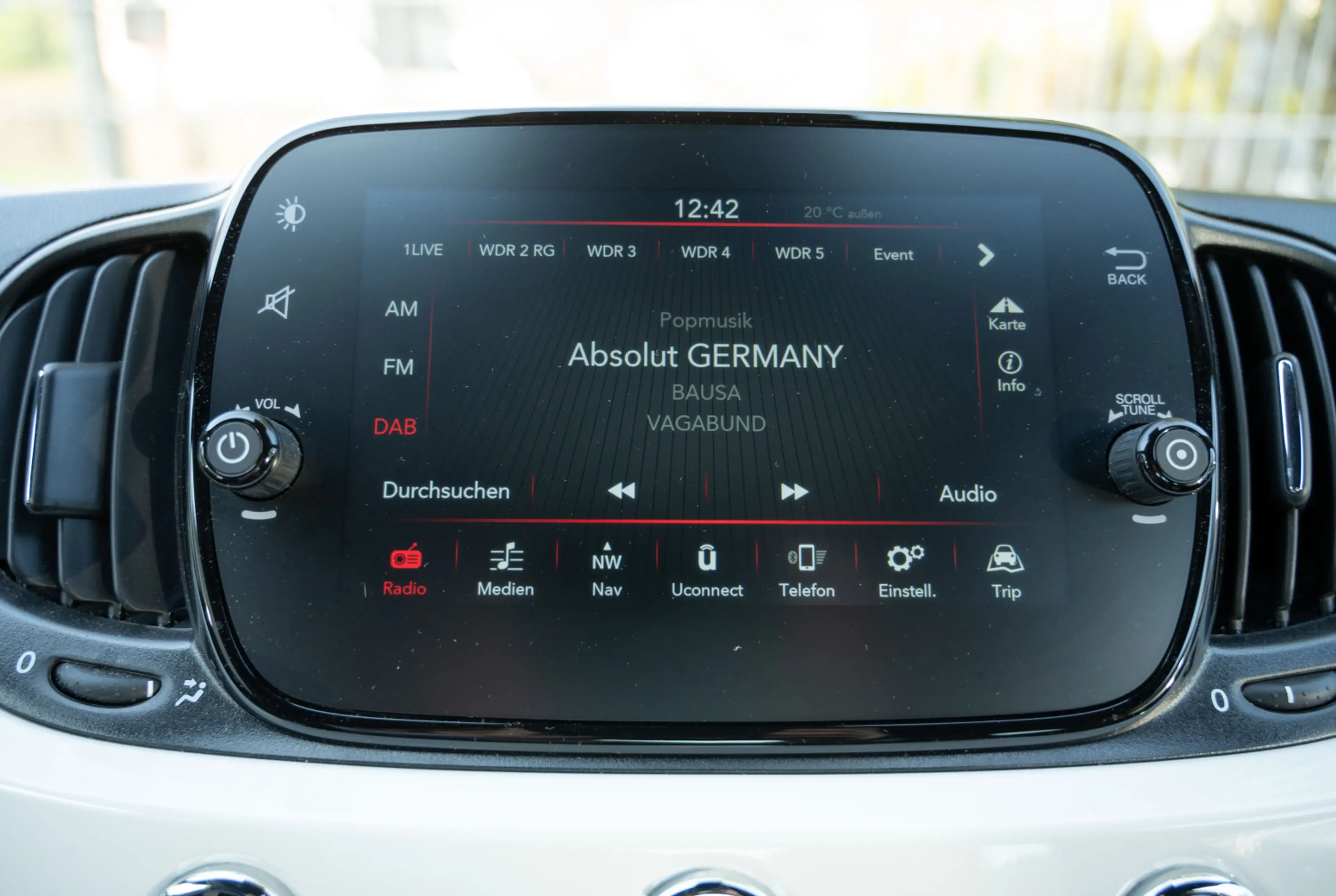 Fiat 500 Basis 1.0 Hybrid *STYLE-PAKET*KOMFORT-PAKET*TECH-PAKET* *INVENTUR-SALE* — photo 9