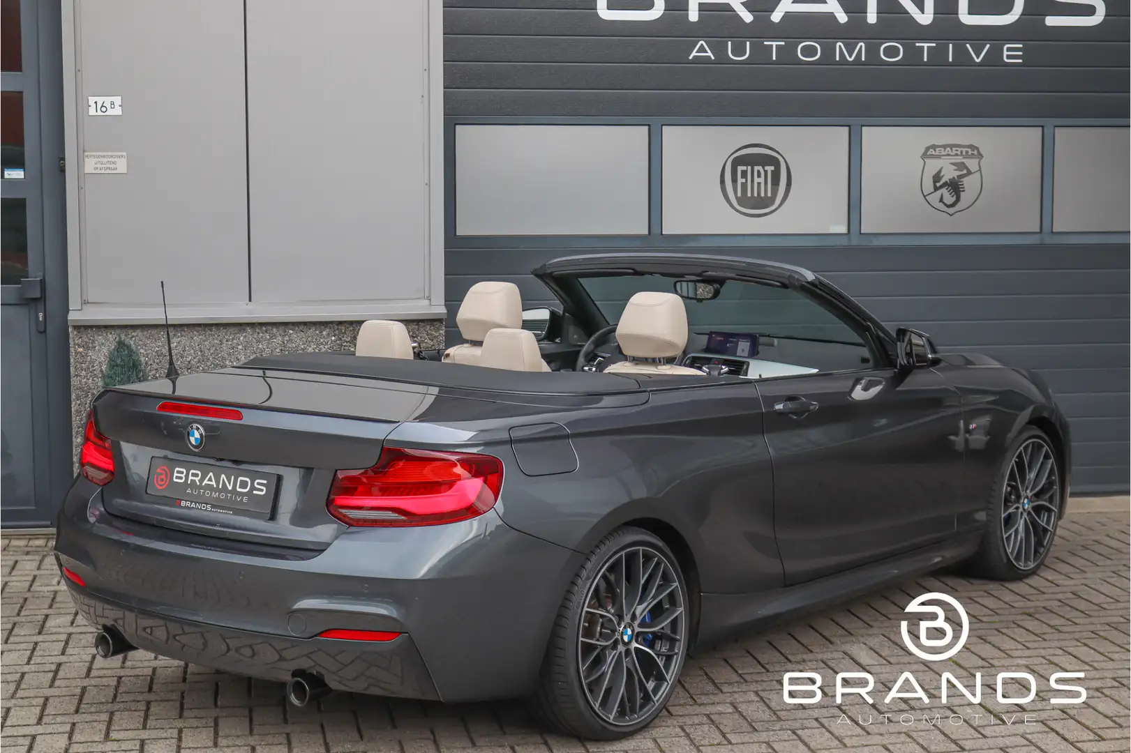BMW 240 2-serie Cabrio M240i xDrive High Executive Full op Gris - 2