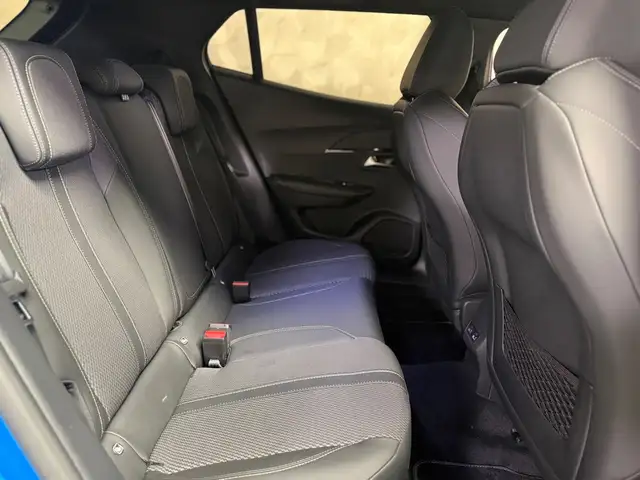 Peugeot 2008 view 10