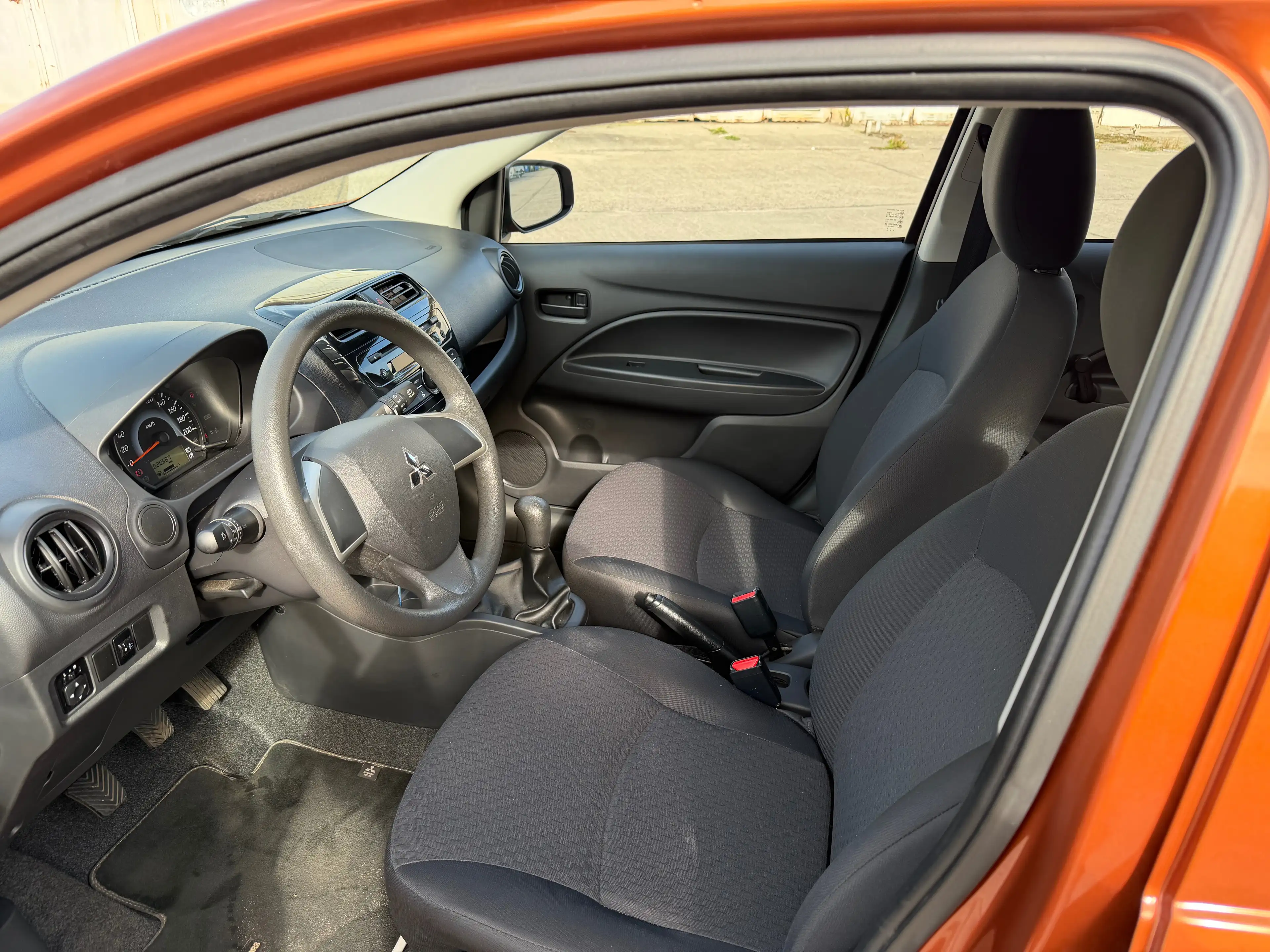 Mitsubishi Space Star Diamant Edition — photo 11