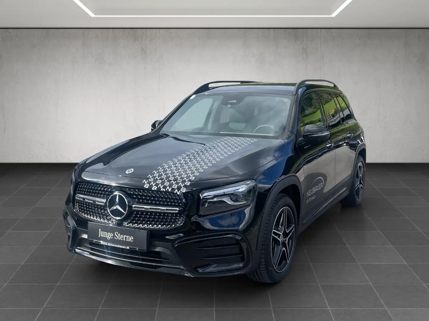 Mercedes-Benz GLB 200 d 4MATIC Österreich-Edition AMG Line Schwarz - 2