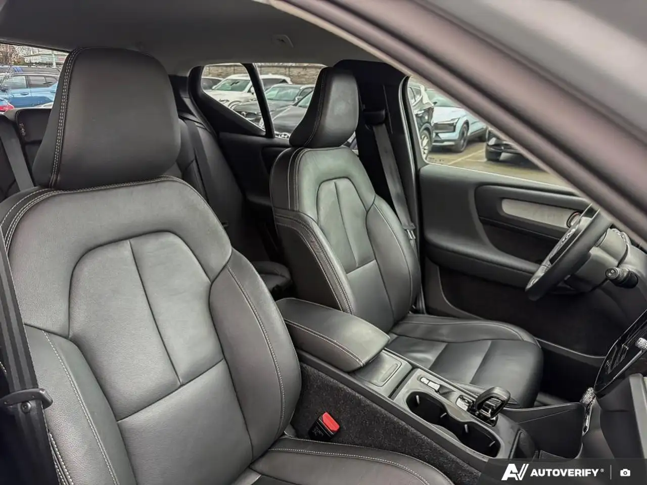 Volvo XC40 снимка Volvo XC40