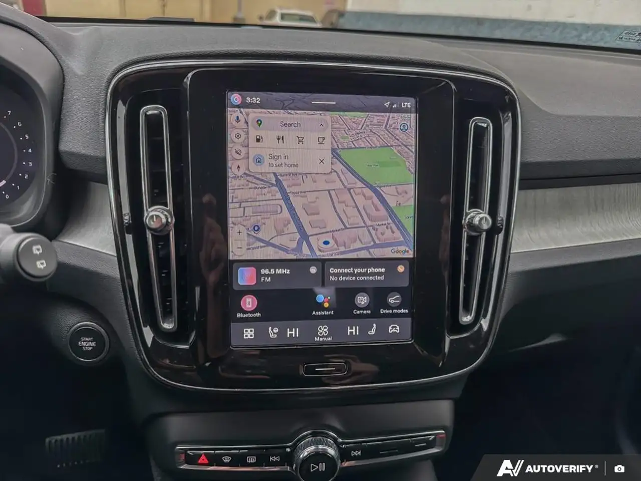 Volvo XC40 снимка Volvo XC40