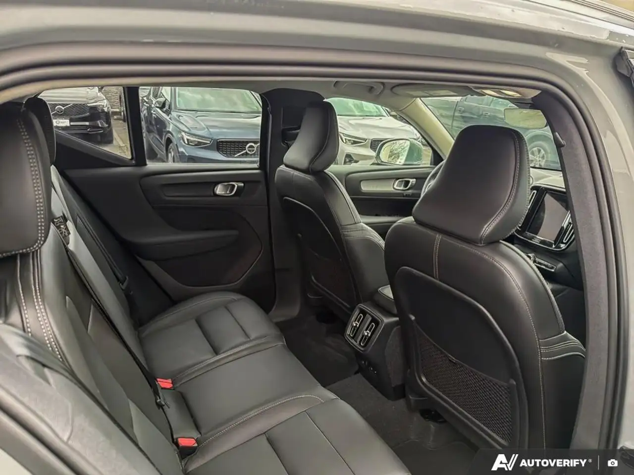 Volvo XC40 снимка Volvo XC40