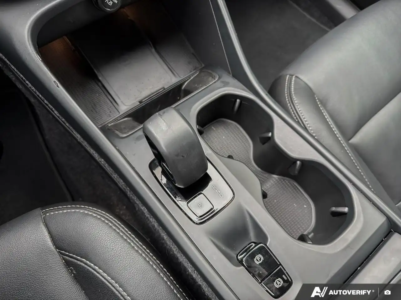 Volvo XC40 снимка Volvo XC40
