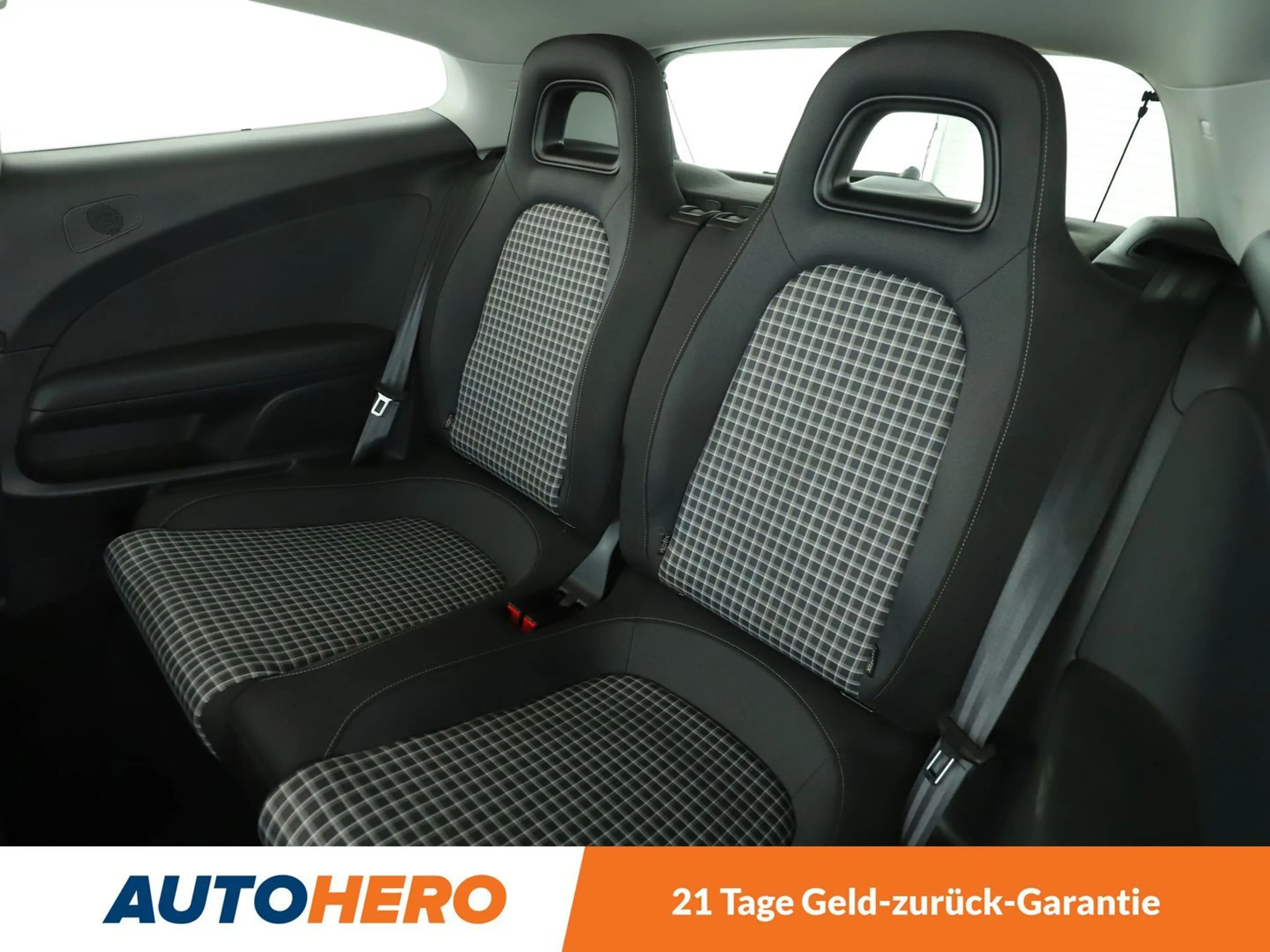Volkswagen Scirocco 2.0 TSI BM Aut.*XENON*PDC*SHZ*KLIMA*ALU* — photo 14