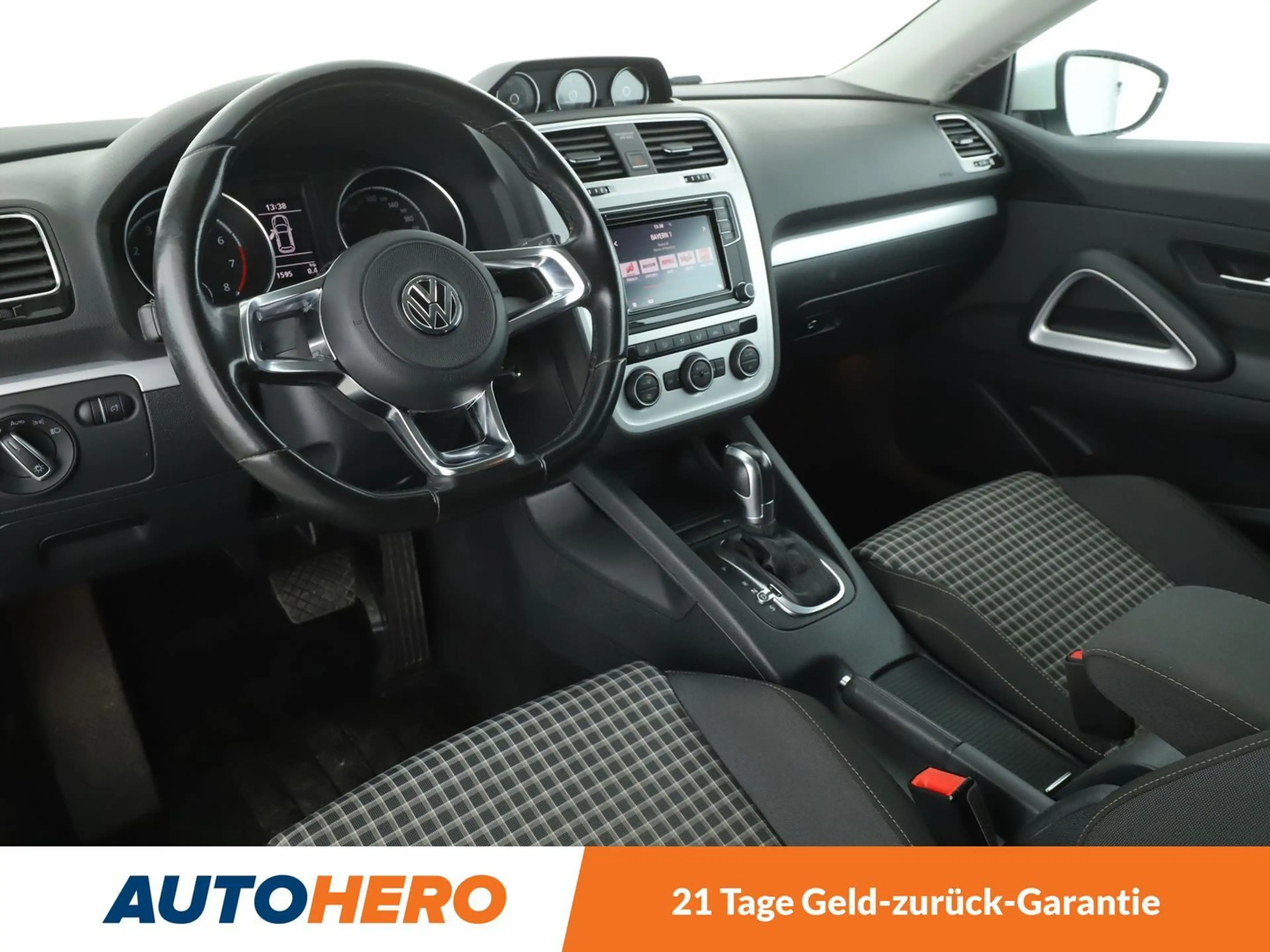 Volkswagen Scirocco 2.0 TSI BM Aut.*XENON*PDC*SHZ*KLIMA*ALU* — photo 11