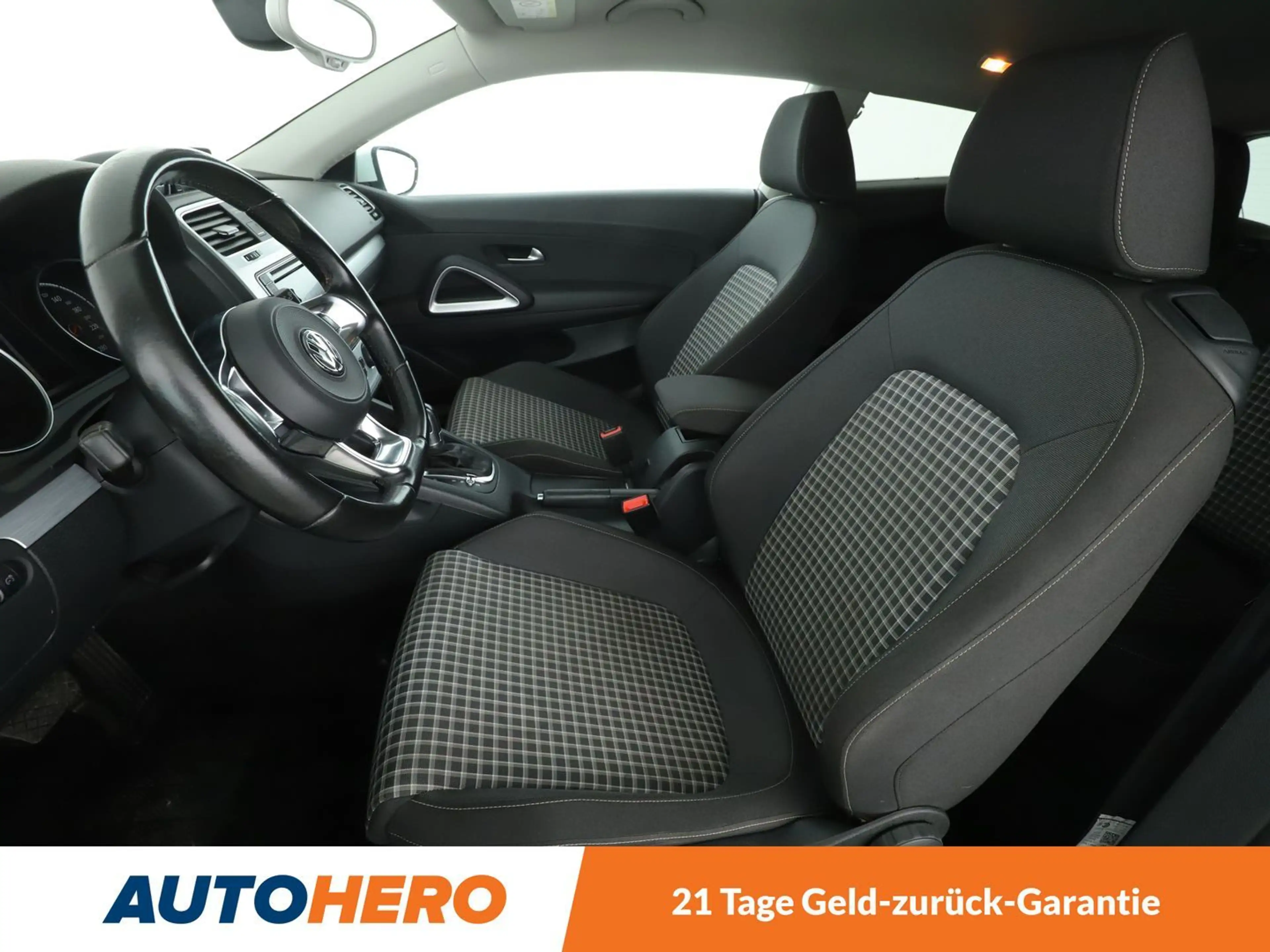 Volkswagen Scirocco 2.0 TSI BM Aut.*XENON*PDC*SHZ*KLIMA*ALU* — photo 10