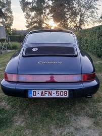 911 Carrera 4