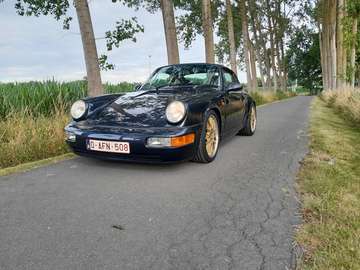 911 Carrera 4