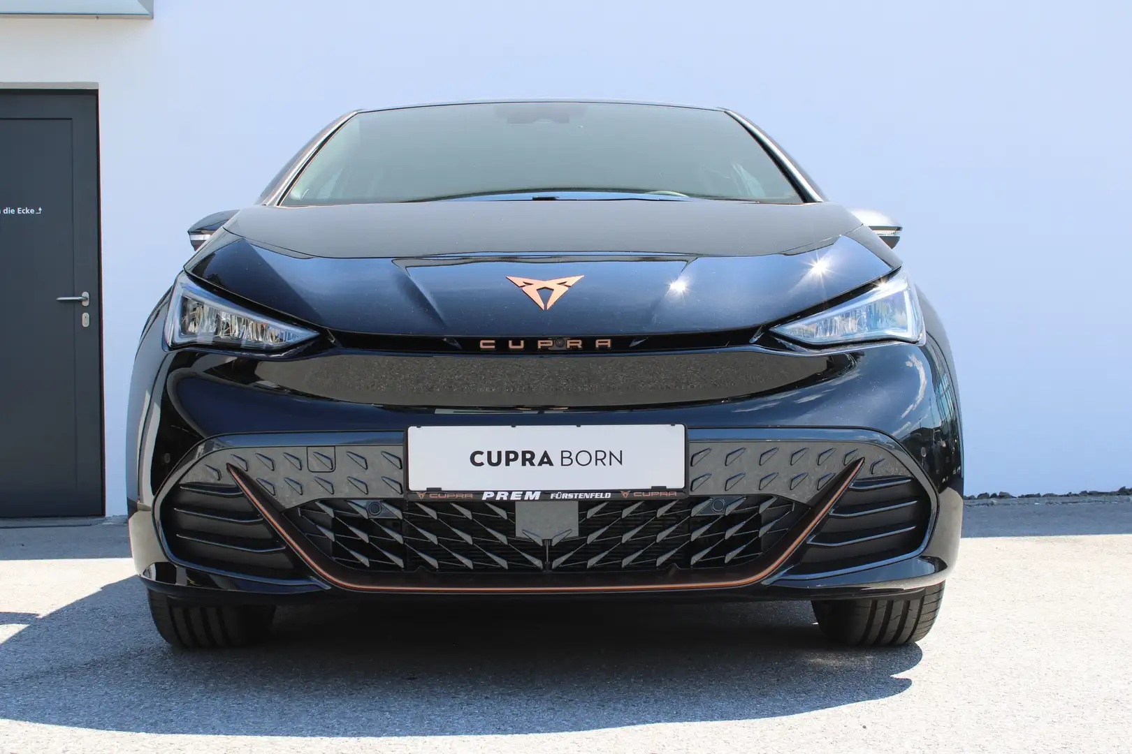 CUPRA Born 77/82 e-Boost 170kW/231PS mit MEGAAUSSTATTUNG! Schwarz - 1