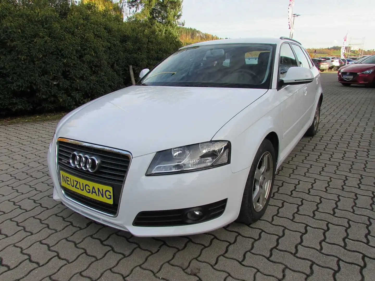 Audi A3 Sportback 2.0 TDI quattro Attraction Blanc - 1