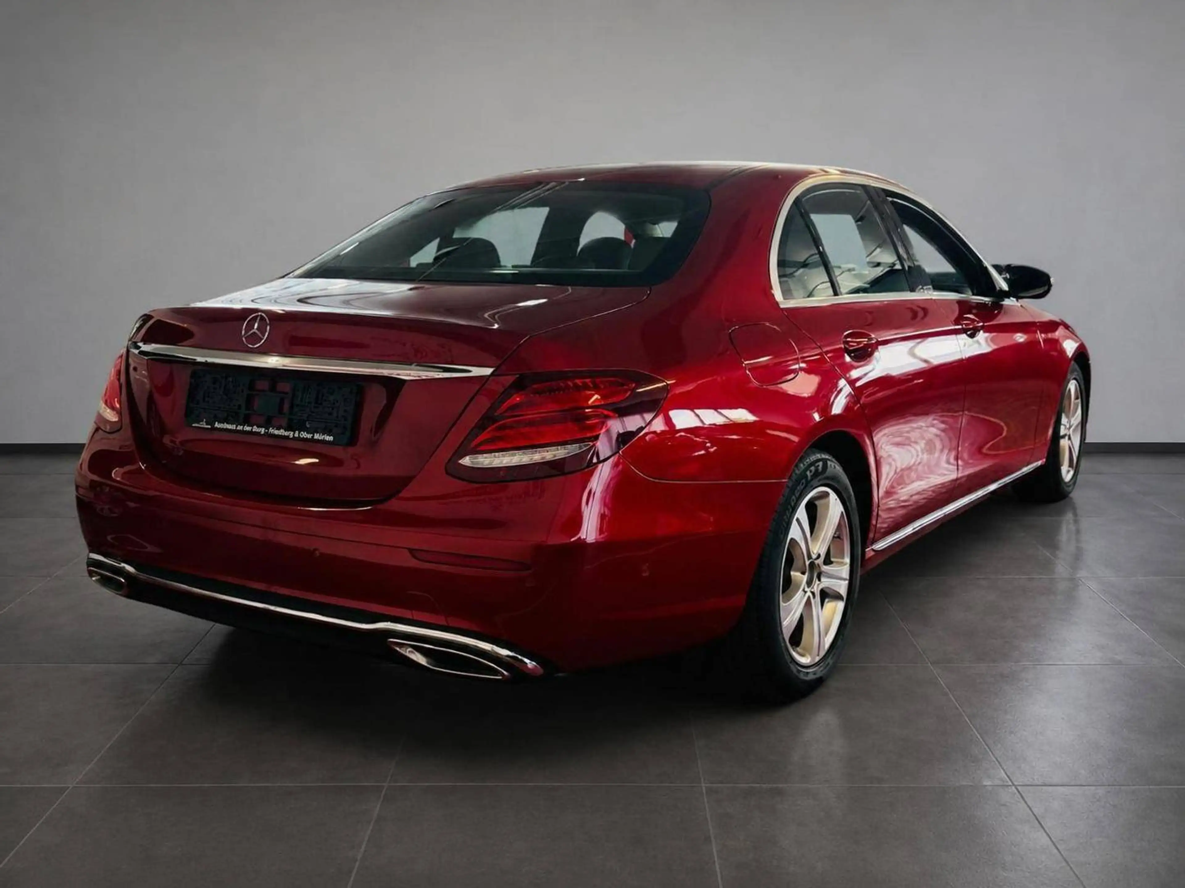Mercedes-Benz E 220 d 4Matic Avantgarde *1.Hd.+SHgpf+Kam.+DAB+Navi+LED — photo 6
