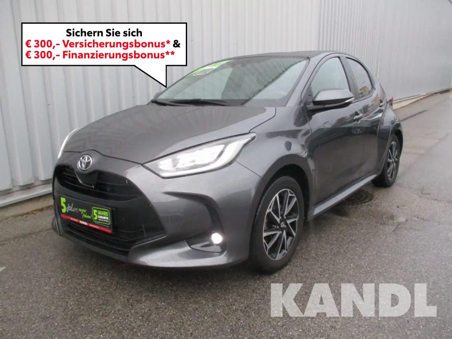Toyota Yaris 1.5 Active ACC+Kam.+KeyLess+SoundSys+SpurH Grau - 1