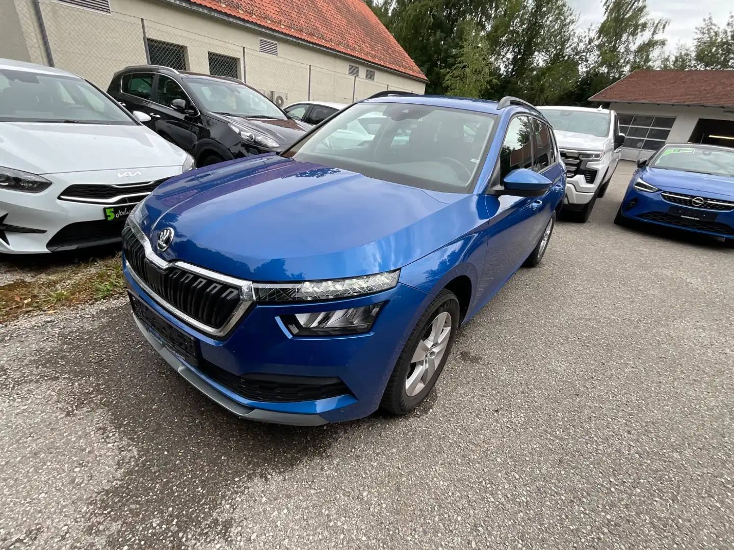 Skoda Kamiq 1.0 TSI Ambition Matrix+LED+SHZ+2xKlima+LM Blau - 2