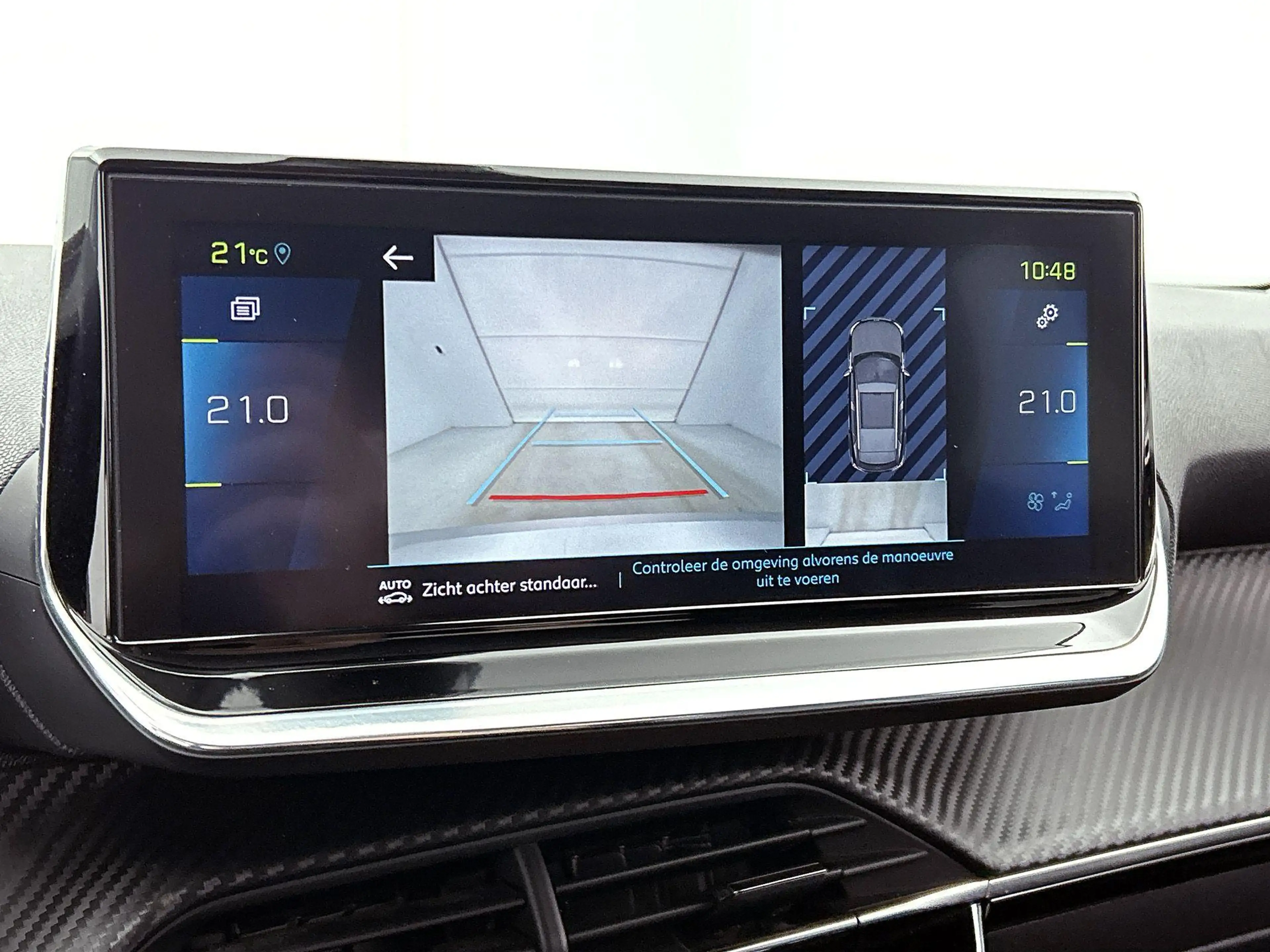 Peugeot e-2008 EV Allure 50 kWh — photo 12