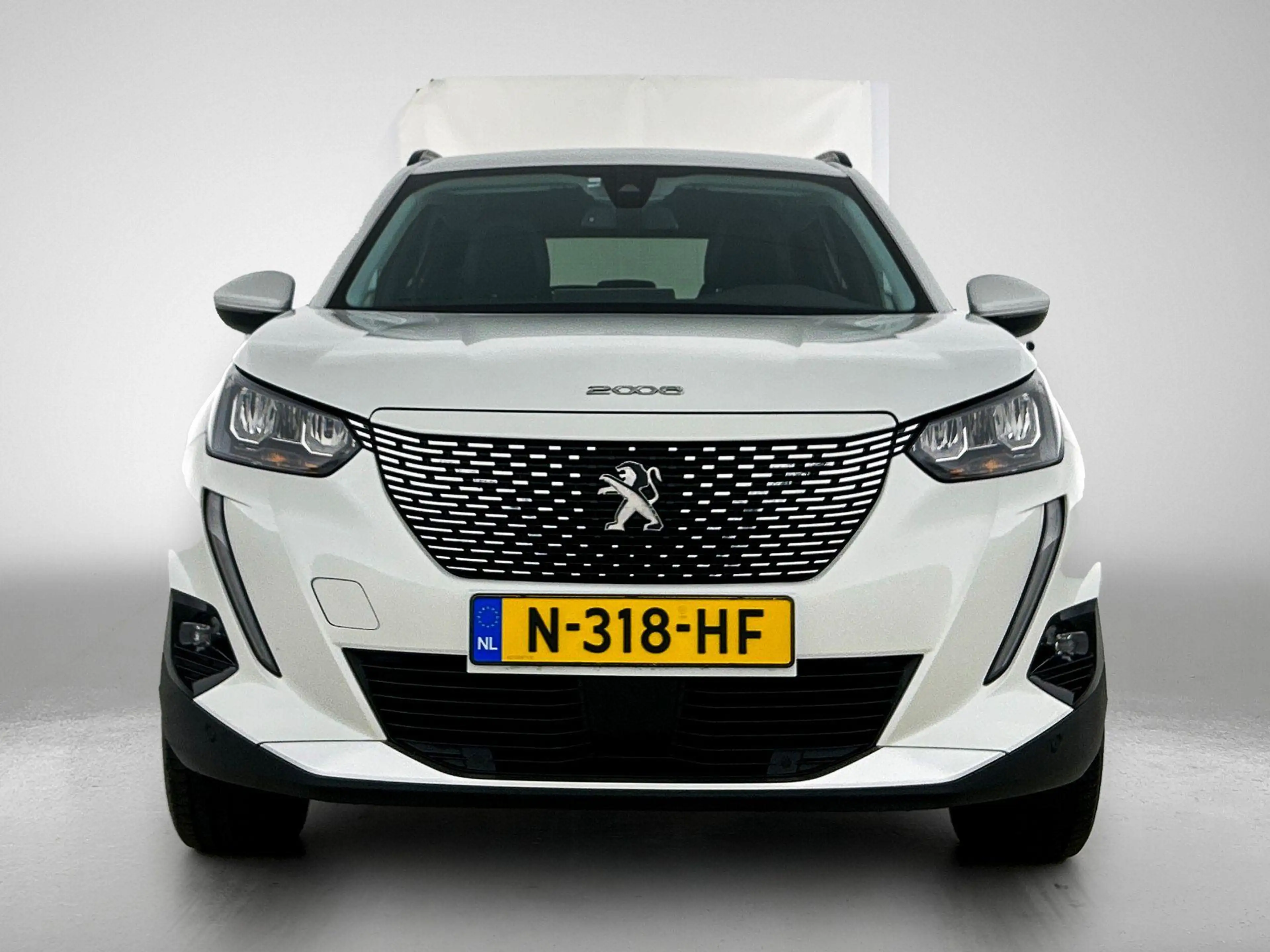 Peugeot e-2008 EV Allure 50 kWh — photo 5