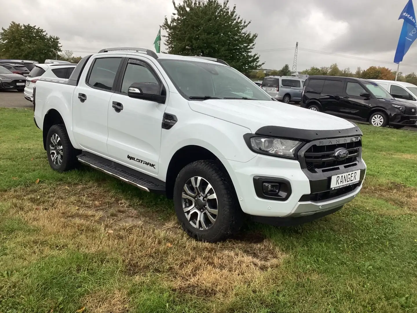 Ford Ranger Wildtrak Doppelkabine 4x4, AHK, GJR Weiß - 2