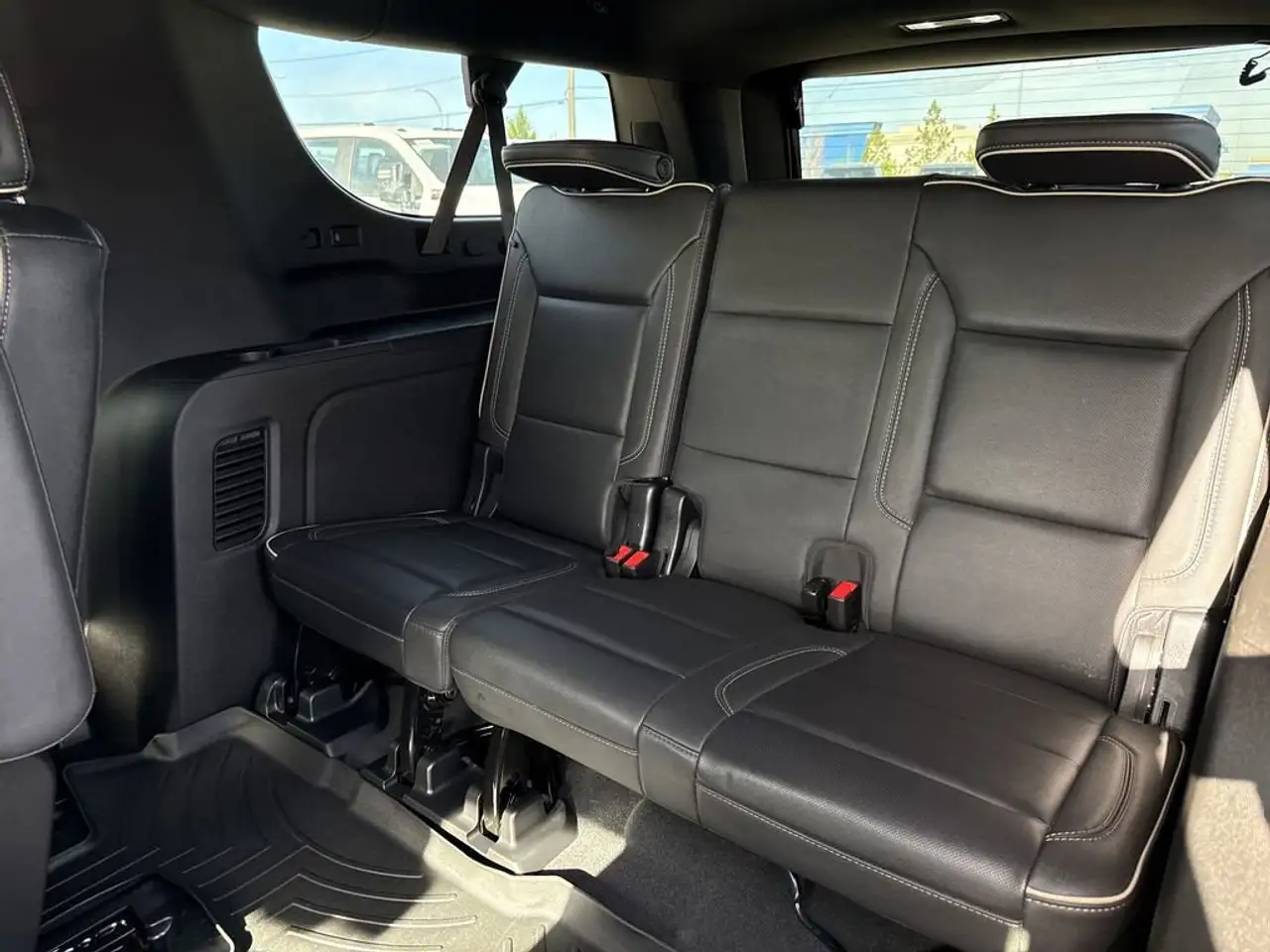 GMC Yukon снимка GMC Yukon