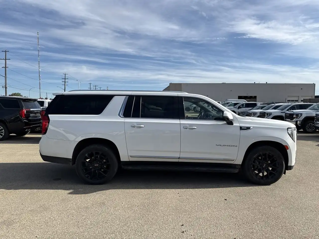 GMC Yukon снимка GMC Yukon