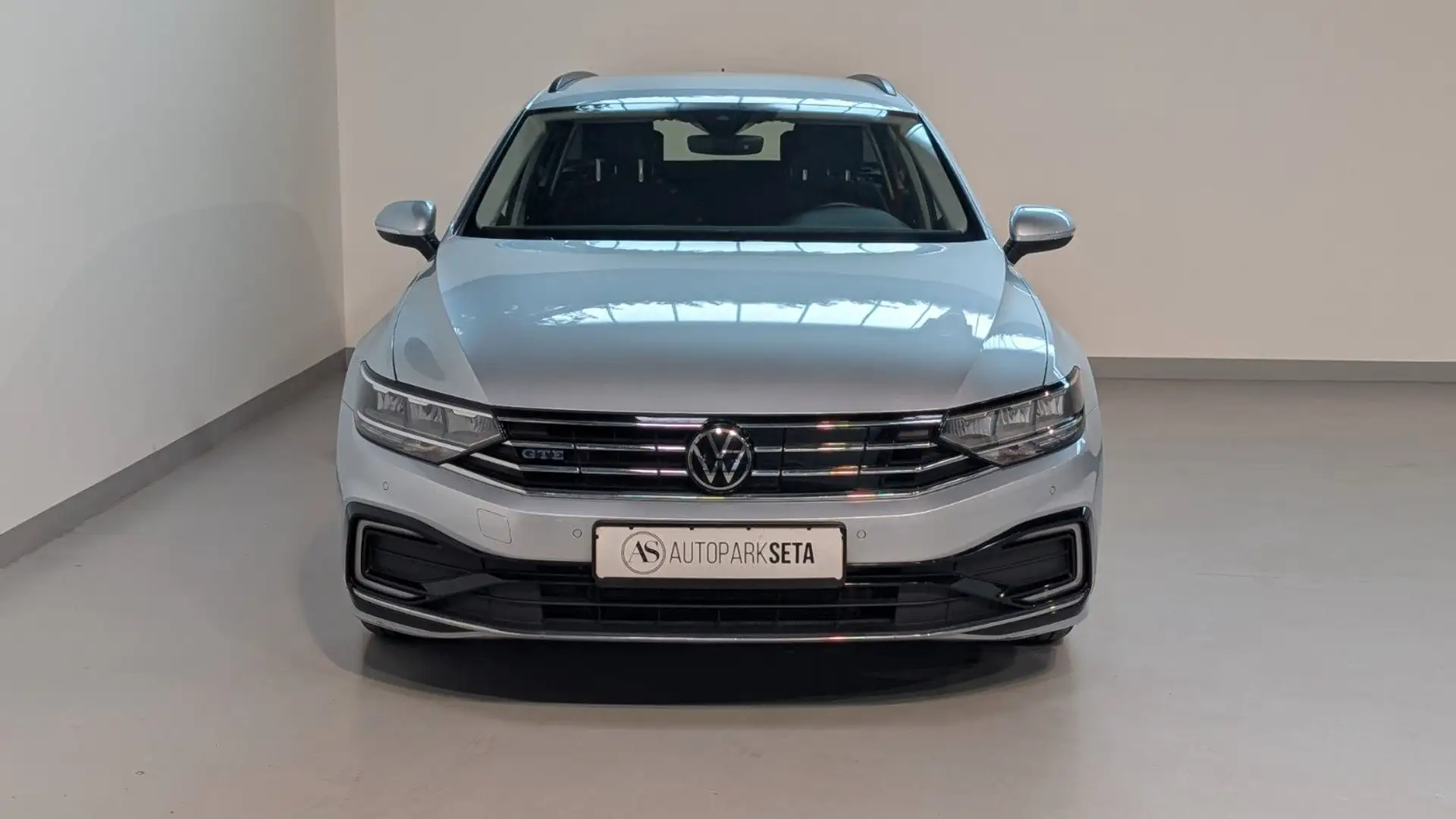 Volkswagen Passat Variant Passat 1.4TSI DSG Var. GTE ACC*LANE*LED*KAM*NAVI Plateado - 2