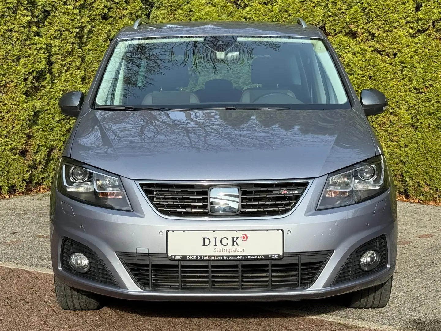 SEAT Alhambra 1.4TSI FR-Line 7SI+XEN+NAV+KAM+AHK+ACC+ Silber - 2